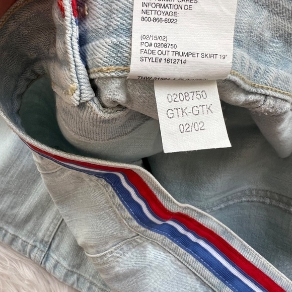 Tommy Hilfiger Light Denim Button Up Skirt Colorful Band Early 2000s size 6 - Picture 6 of 7